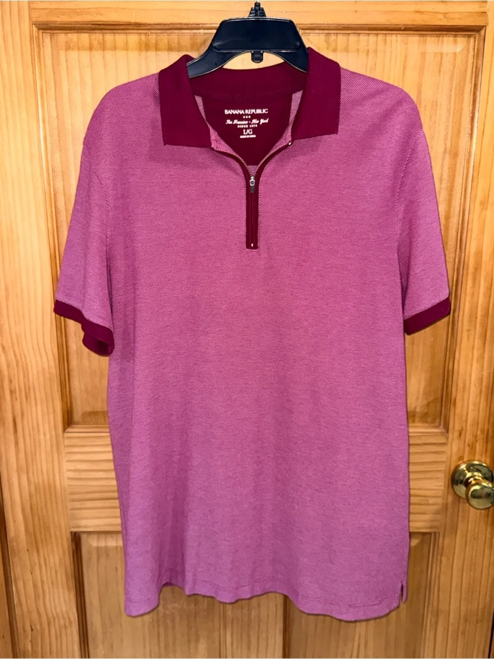 Banana Republic Men’s Burgundy/Red Zip Polo with Dark Burgundy Trim-L-EC